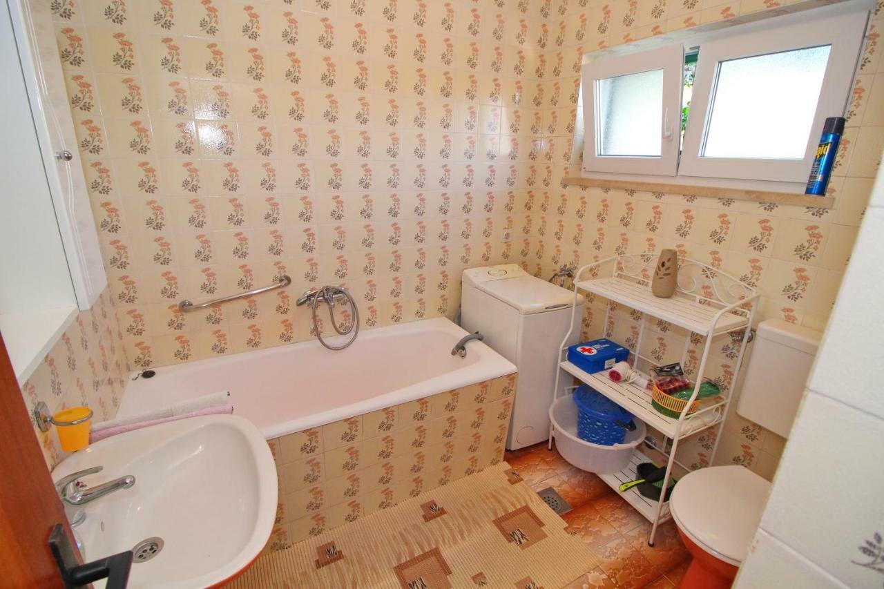 Apartments Tanja Lumbarda Room photo